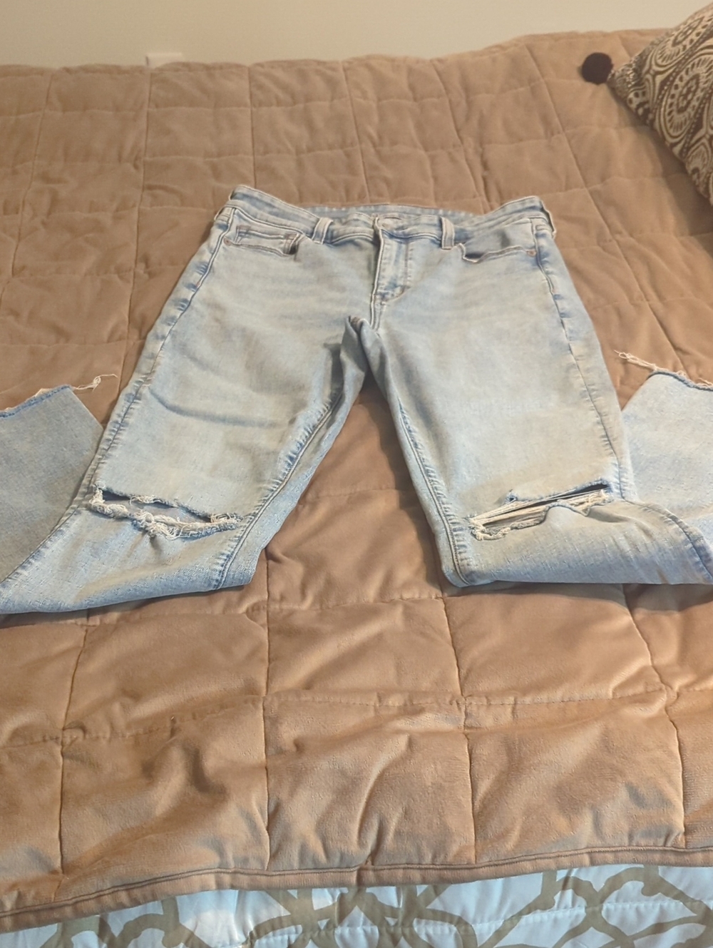American Eagle Light Blue Distressed Women’s Jeans Boot Cut High Rise Worn Once